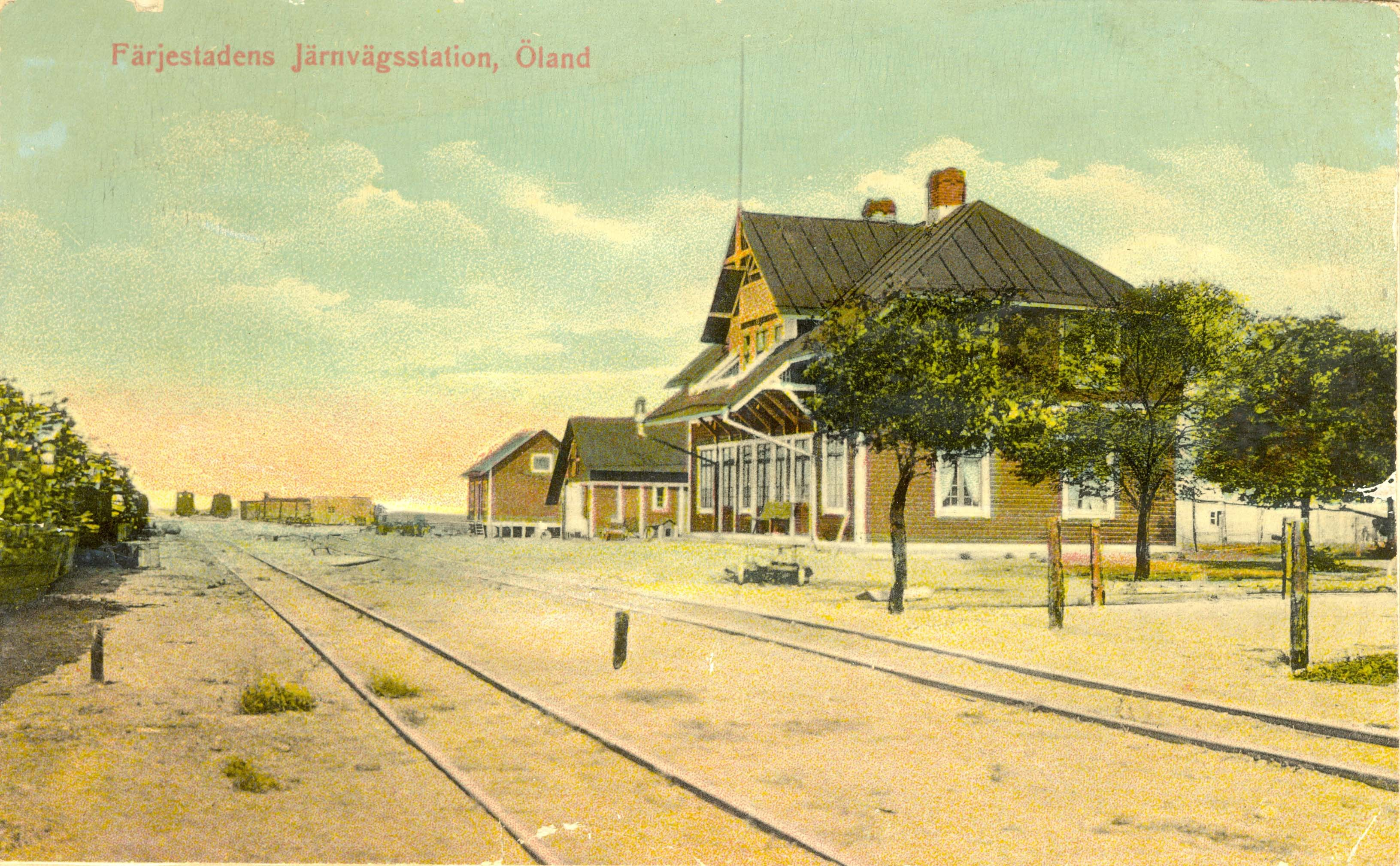 Den gamla järnvägsstationen i Färjestaden.