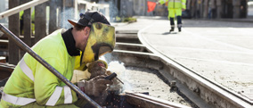 Tillverkning, drift och underhåll Området omfattar många branscher och yrken; installations- och serviceelektriker, drifttekniker, motorfordonsmekaniker och fordonsreparatörer, styr- och