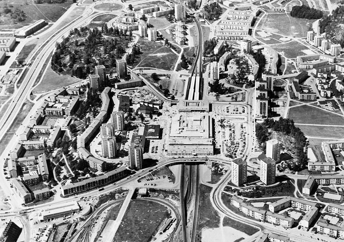 138 ABC-staden, Vällingby Centrum, 12 våningar. Arkitekt: Backström & Reinius. Foto: Stadsmuseet/ Stockholmskällan.