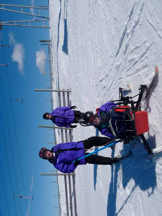 Alpin skidåkning för alla personer med funktionsnedsättningar Nu står det inte på förrän vintern är här och vi har en härlig skidsäsong framför oss.