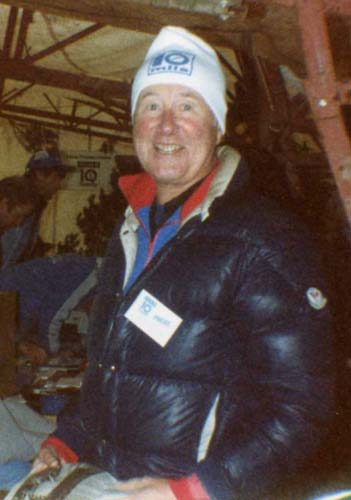 Lasse Ruuth gick bort den 25 april, nyss fyllda 83 år. Han efterlämnar hustrun Kerstin, döttrarna Eva och Ann med familjer samt systern Margit Wallin.