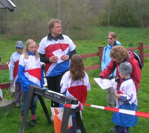 Nybörjarkurs våren 2007 Den 12 april startade en nybörjarkurs för ungdomar 8-12 år 15 ungdomar/barn har fullföljt 5 träffar. Totalt har 20 barn deltagit någon gång.