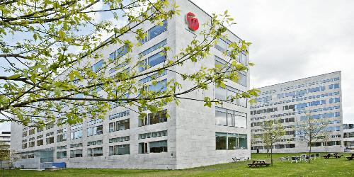 FRAMGÅNGSFAKTORER Integrering i progression mellan teori och praktik som är verklighetsförankrad Samarbete med företrädare för Skånes universitetssjukhus, Malmö och Malmö stad - genom föreläsare -
