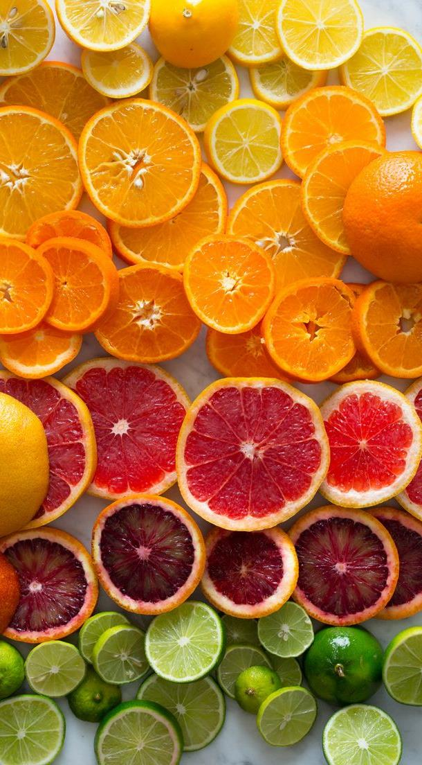 10. C vitamin C vitamin har antiinflammatoriska egenskaper och är en effektiv antioxidant. Har främst använts som tillskott för att stödja immunsystemet under förkylningstider.