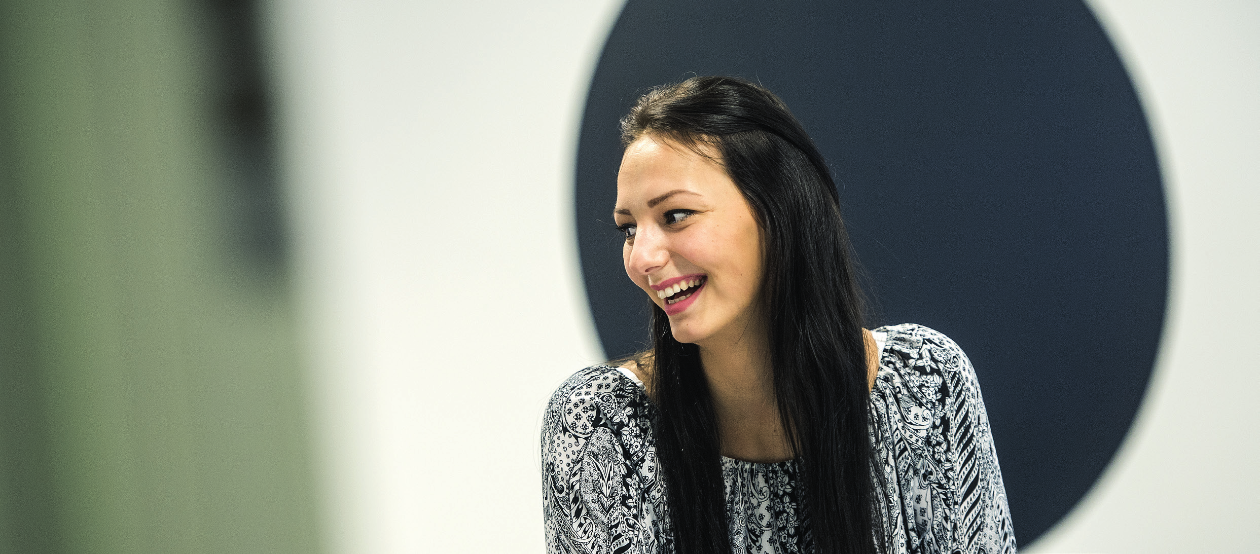 Gymnasial VUX Våra kurser i språk, naturkunskap, matematik och samhällskunskap vänder sig till dig som är studiemotiverad och vill komplettera dina gymnasiebetyg eller påbörja gymnasiestudier.