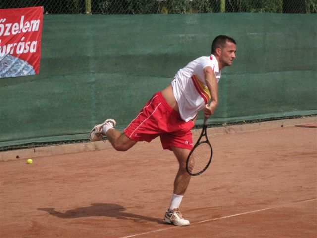 Vad säger våra svenska duktiga spelare i klassen om att möta Dinko i en kommande skandinavisk ITF-turnering?