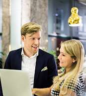 Strategiska mål och utfall Medarbetarna Motivation och engagemang Den årliga undersökningen Insikt mäter medarbetarnas engagemang, effektivitet och förtroende samt deras vilja att rekommendera SEB