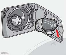 06 Start och körning Bränslepåfyllning Öppning av tanklucka Tanklock Vid höga yttertemperaturer kan ett visst övertryck uppstå i tanken. Öppna då locket långsamt.