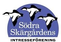 Motion till årsmötet Södra Skärgårdens Intresseförening: Mot bakgrund av en ökande busåkning med vattenscootrar, men även övrig annan fritidstrafik på Dalarö Ström, bör det finnas möjlighet att