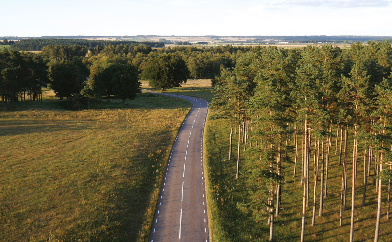 Flj oss på nätet Gå in på vår hemsida www.tour-skane.