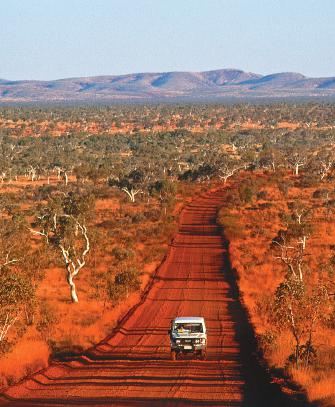 Dag 15 Melbourne - Alice Springs Flyg från Melbourne till Alice Springs. Vi åker direkt till hotellet och på kvällen äter vi en trerättersmiddag tillsammans.