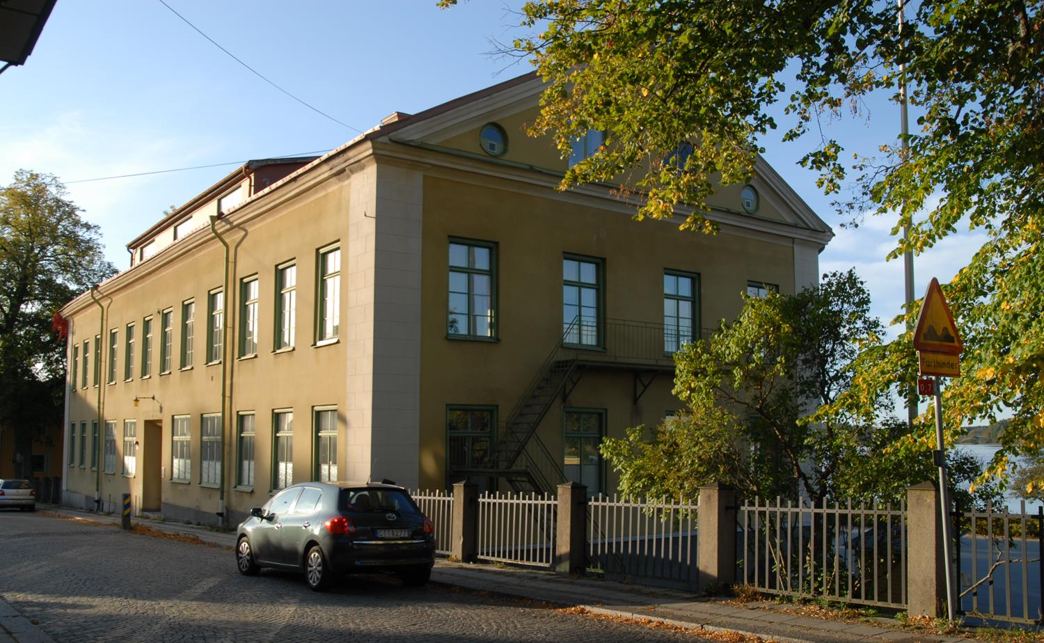 Bebyggelse Södra delen av Lindesbergs stadskärna Kungsgatan, i södra delen av stadskärnan, karaktäriseras av en till stor del bevarad bebyggelse från sent 1800-tal.