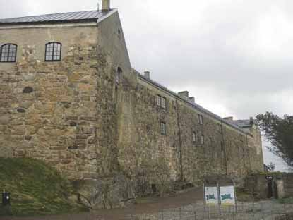 19 Varbergs societetshus ligger inom fästningsområdet och utgör en del av