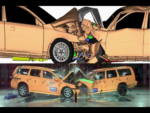 Ett exempel på hur deformationszonerna fungerar kan vi se i denna bild där man frontalkrockar två bilar en modern och en äldre bil.