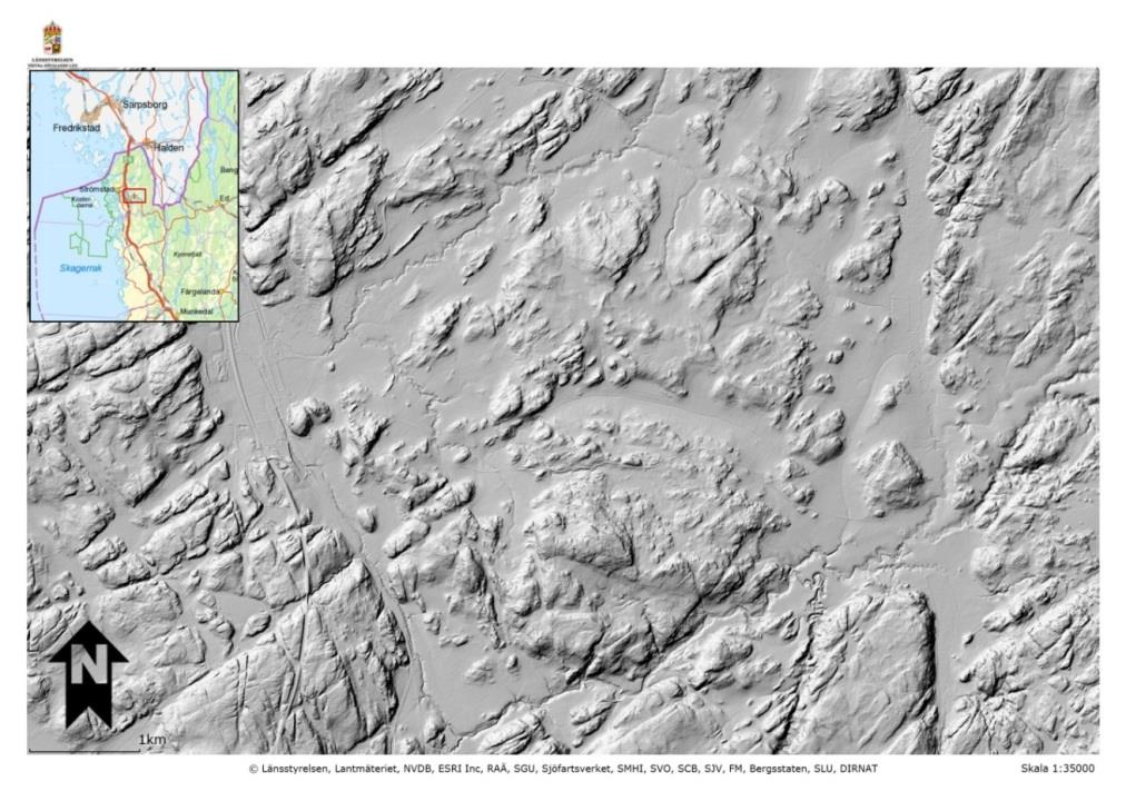 Rasterkartan byggd på Lantmäteriets nationella höjdmodell ger en bra bild av topografin och vattendragen i tillrinningsområdet till Skee, Strömstads kommun. 6.3.