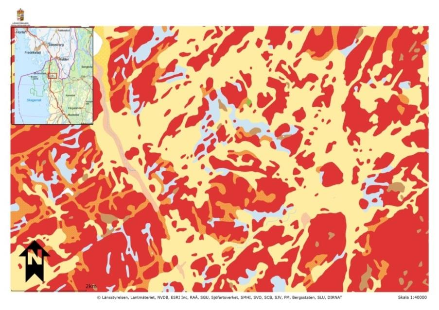 Jordartskartan kring Skee, Strömstads kommun, visar torv (brun färg), grusigt älvsediment (svagt brun-rosa med prickar), lera-silt (gul),