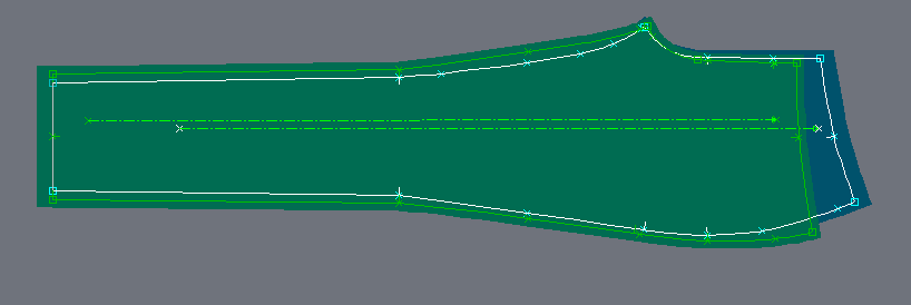 Största skillnaden var att Rak modell var 4 cm vidare i midjan i jämförelse mot Tajt modell. Detta berodde på valet av tyg som konstruktionen var anpassad efter.