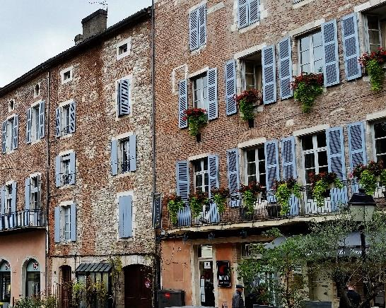 Via Podiensis, Cahors Lectoure, 7 nätter 2(8) Dag 1 Ankomst till Cahors Till Cahors tar du dig lättast med flyg till Toulouse eller Paris och därifrån vidare med tåg till Cahors.