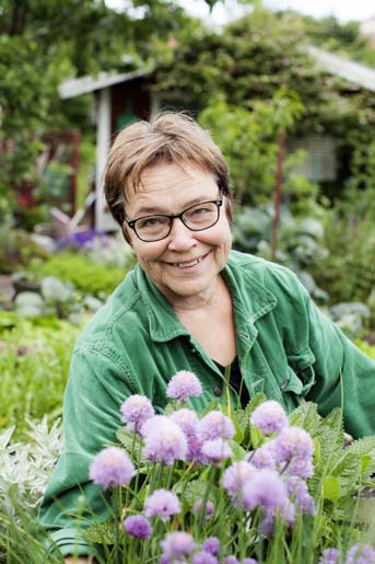 Lördag 22 april, kl 14:00-16:00 Föreläsning med Lena Israelsson, Odla året om. Lena är en av våra mest uppskattade trädgårdsprofiler.