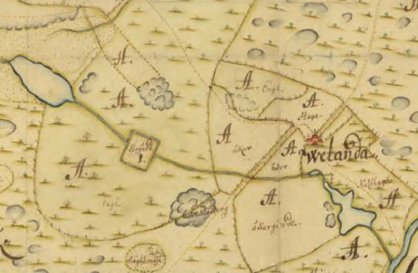 En karta från 1686 visar att det strax väster om Velanda säteri fanns en övergiven gårdslämning vid namn Hogården vilken var omgiven av en vallgravsliknande konstruktion.