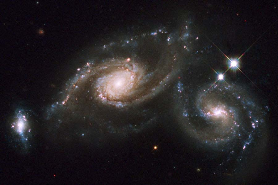Arp 274 = NGC 5679: