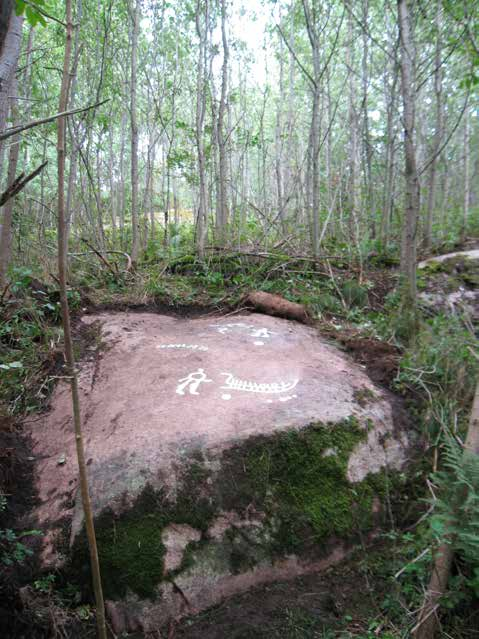 Coordinates N/E: 6470827 / 292438 (SWEREF 99 TM) Coordinates (lat/long): N 58 19 45,03, E 11 27 17,66 (WGS84) Lyse 663 Description: Rock carving, 1,4x1 m (NE-SW), consisting of 1 boat, 2 human