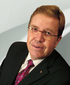 Keith B Russell Petri Wager Optioner/syntetiska optioner har emitterats 1999, 2000, 2001, 2002, 2003 och 2004.