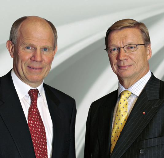 BREV TILL AKTIEÄGARNA Bästa aktieägare Stora Ensos styrelseordförande Claes Dahlbäck och CEO Jukka Härmälä.