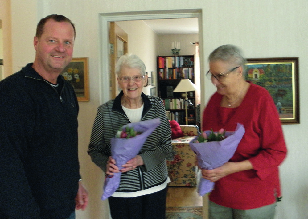 JUBILEUM Mer än 100 år hos AllboHus. Solveig Davidsson och Ingalill Persson har tillsammans bott 104 år hos AllboHus. Solveig flyttade in i sin nuvarande lägenhet i kv.