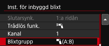 Egen trådlös blixtfotograferingk [1 (A:B)] Avfyra flera slavenheter i flera grupper A B Du kan dela in slavenheterna i grupp A och B och ställ in blixtförhållandet så att du får önskad