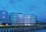 Skanska bygger ut och renoverar Gulf Coast Medical Center i Florida, USA, för cirka 1,5 miljarder kronor. Skanska bygger Orklas nya huvudkontor i Oslo, Norge, för cirka 520 miljoner kronor.