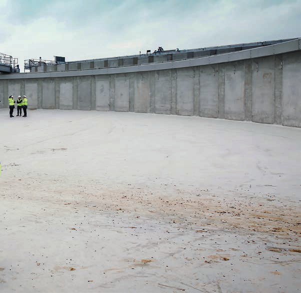 Skanska Årsredovisning 2016 Byggverksamhet 33 Ett välfungerande samhälle behöver arbetsplatser, bostäder, kommunikationer, skolor, sjukhus och tillgång till energi och vatten.