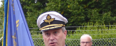 Efter ett kort anförande av flygvapencefen och några