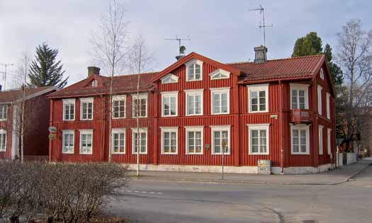 Många ritningar i Umeå byggnadsnämnds arkiv från tiden före stadsbranden 1888 är signerade av personer som fått byggnadsteknisk skolning.