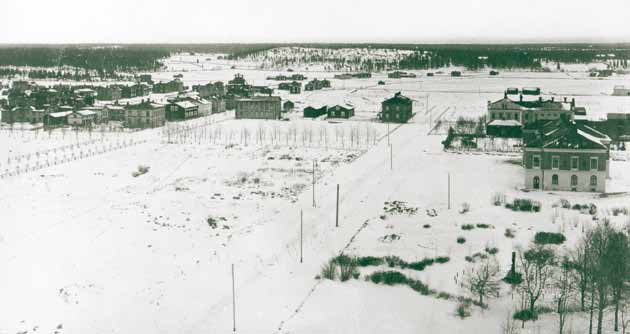 Öst på stan historisk tillbakablick Efter branden. Utblick mot norr från Umeås cellfängelse, en av få byggnader som undgick att brandhärjas.