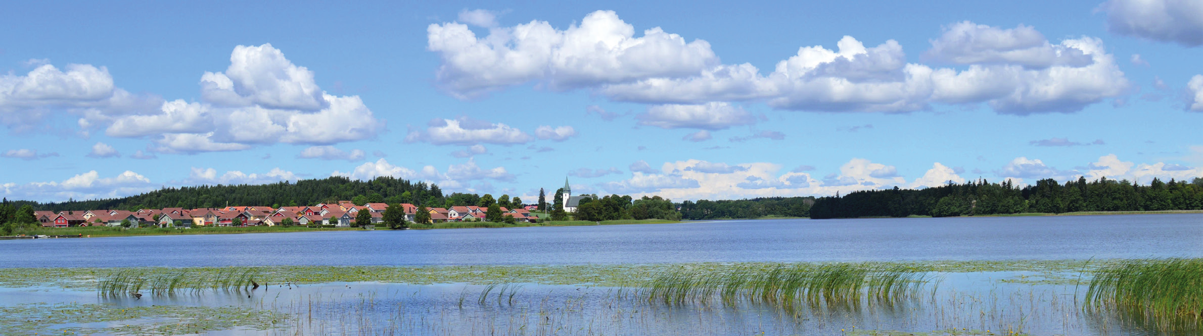 GNESTA FRÖSJÖN, SIGTUNAÅN, KLÄMMINGEN GNESTA Frösjön, Sigtunaån och Klämmingen ABBORRE, BRAXEN, GÄDDA, GÖS, MÖRT Laxne Goda landfiskemöjligheter i Frösjön och Sigtunaån Lättillgängligt Bad vid