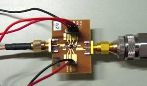 Vdd=3 V, f=2412 MHz P-1dB = 32,5 dbm (1,8