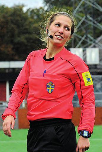 Utmärkelser Årets domare Ulrica Löv, Linköpings FDK Östergötlands Fotbollförbunds Domarkommitté har, tillsammans med fotbolldomarklubbarna i distriktet utsett Ulrica Löv till årets domare 2016.