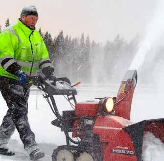 TEMPORÄRA VÄDERSKYDD OCH TÄLTHALLAR Vi erbjuder montering av väderskydd och tälthallar, för både tillfällig och permanent användning. Hallarna finns i isolerat och oisolerat utförande.