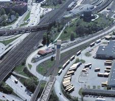 Betongtråg brevid Skansen Lejonet och vidare västerut genom Gullbergsvass. 5. Bro vid Skansen Lejonet linje alt.