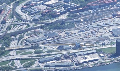 JÄRNVÄGSUTREDNING VÄSTLÄNKEN Tråg vid Mårten Krakowleden. I Gullbergsvass handlar stadsbildsfrågan mest om vilken effekt trågen och tunneldragningen har för den framtida utvecklingen av området.