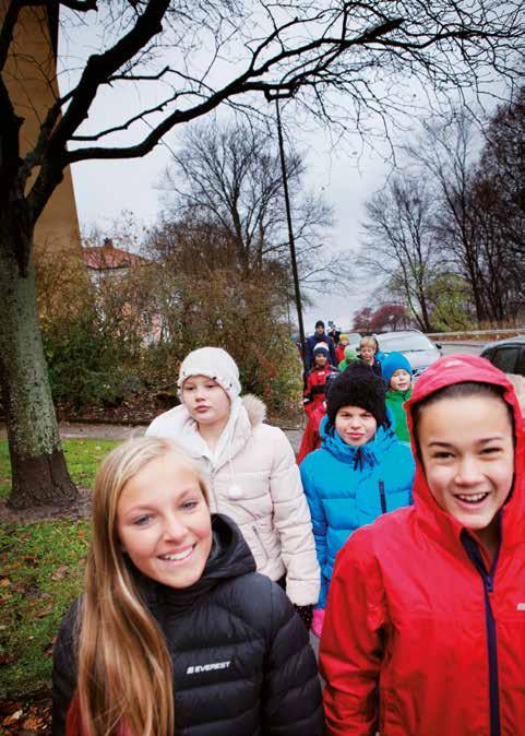 Jag tycker att det bästa med Hjorthagen är naturen, det är fint och man kan leka där. Det skulle vara kul om man kunde rusta upp naturoch kulturstigen!! Viktor, 10 år En bra sak med Hjorthagen är HIP.