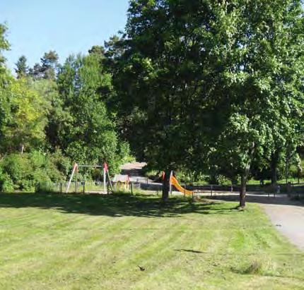 Det är Huddinge kommun som äger marken. Stadsdelspark Intensiv parkskötsel Parken upplevs i dagsläget inte som en helhet utan olika delar som inte fungerar tillsammans.