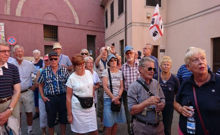 Dag 3.Cagliari Sardiniens största stad. Vi hade en lokal guide som berättade om det gamla Castello en medeltida försvarsanläggning och var inne i en kyrka vars skyddshelgon led martyrdöden.