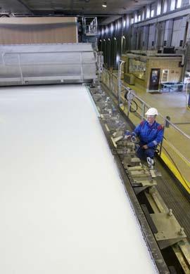 Produktion av integrerad resp marknadsmassa i Norden, barr- och lövsulfat 9 8 7 6 5 4 3 2