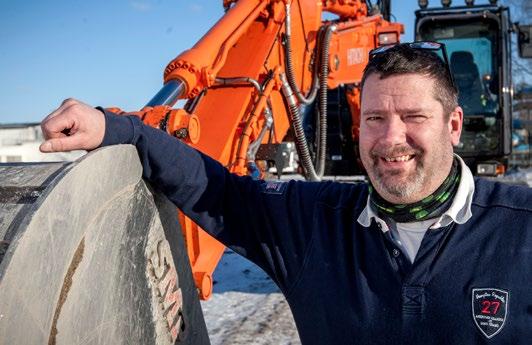 maskintipset Lawrence Skoglund, Delvators säljare. Foto: Nadia Enedahl Hitachis hjulgrävare vinner på snabbhet och stabilitet Snabb i förflyttning utan krångel. Stabil även med full skopa!