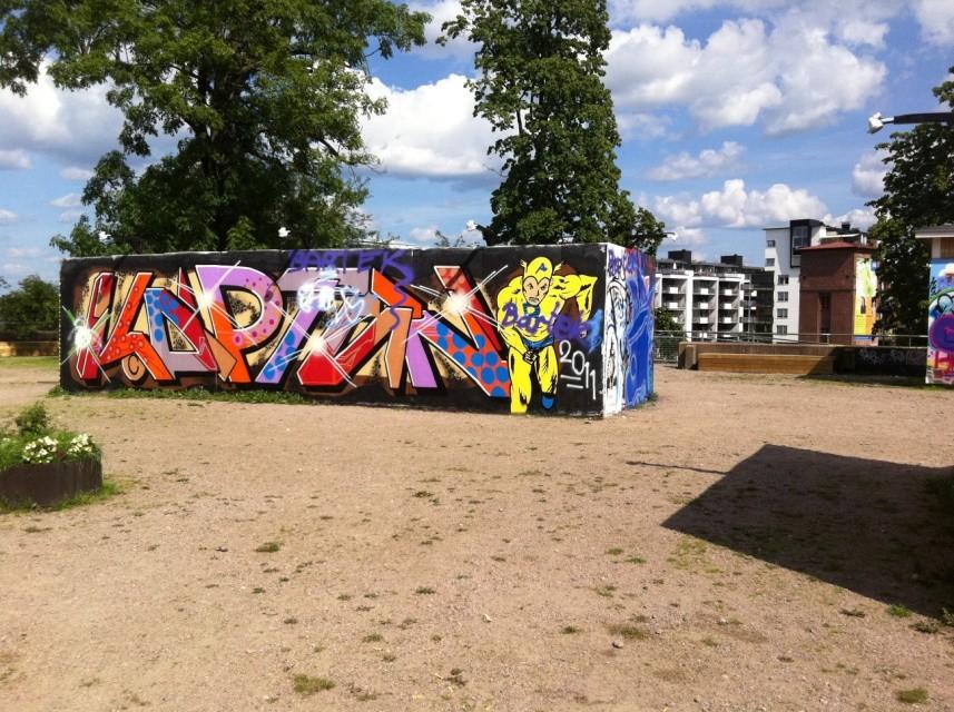 Region Halland/Konst i Halland och Hallands Konstmuseum, har under sommaren 2011 bidragit och stöttat ungdomsprojektet Grafitti som positiv kraft.