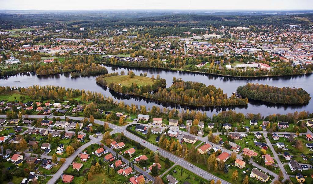 Kommunstyrelsens ledamöter och kommunens ledningsgrupp Kommunstyrelsen är kommunens ledande politiska förvaltningsorgan.