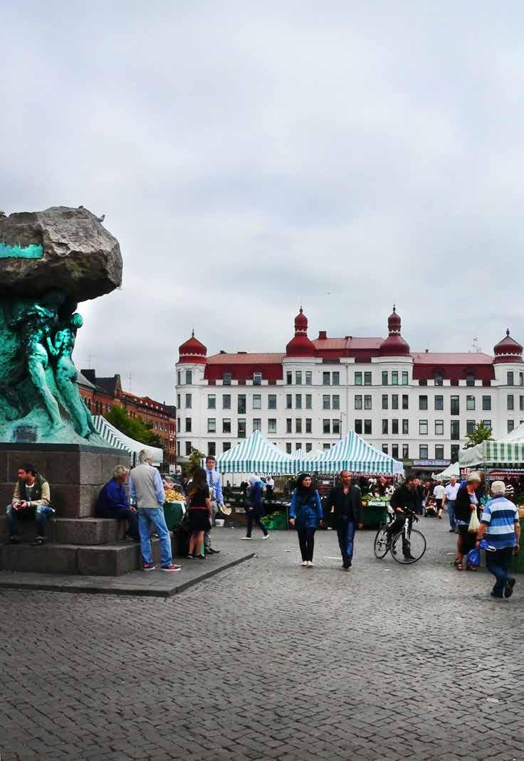 53 Möllevångstorget Ett av Malmös större torg är Möllevångstorget.