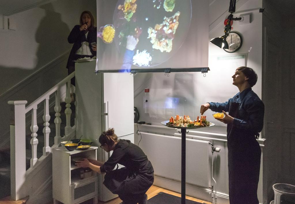 FÖR FORM SYMPOSIUM HAR VERKET FORMATS OM I RELATION FÖRELÄSNINGARNA.